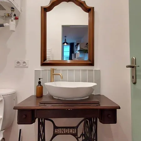 For 2 In The Center Of Manosque